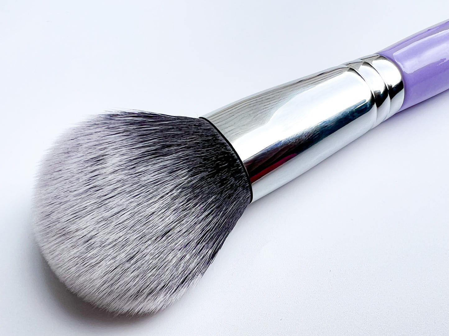 lush nk63 tapered powder brush