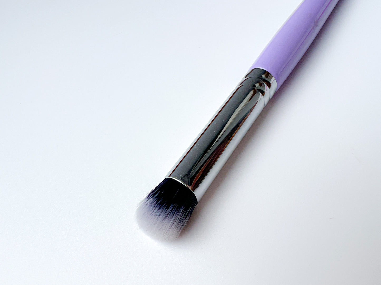 lush nk71 concealer buffer brush
